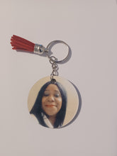 Load image into Gallery viewer, Personalized Round keychain with photo
